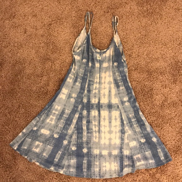 Billabong dress - Picture 3 of 3